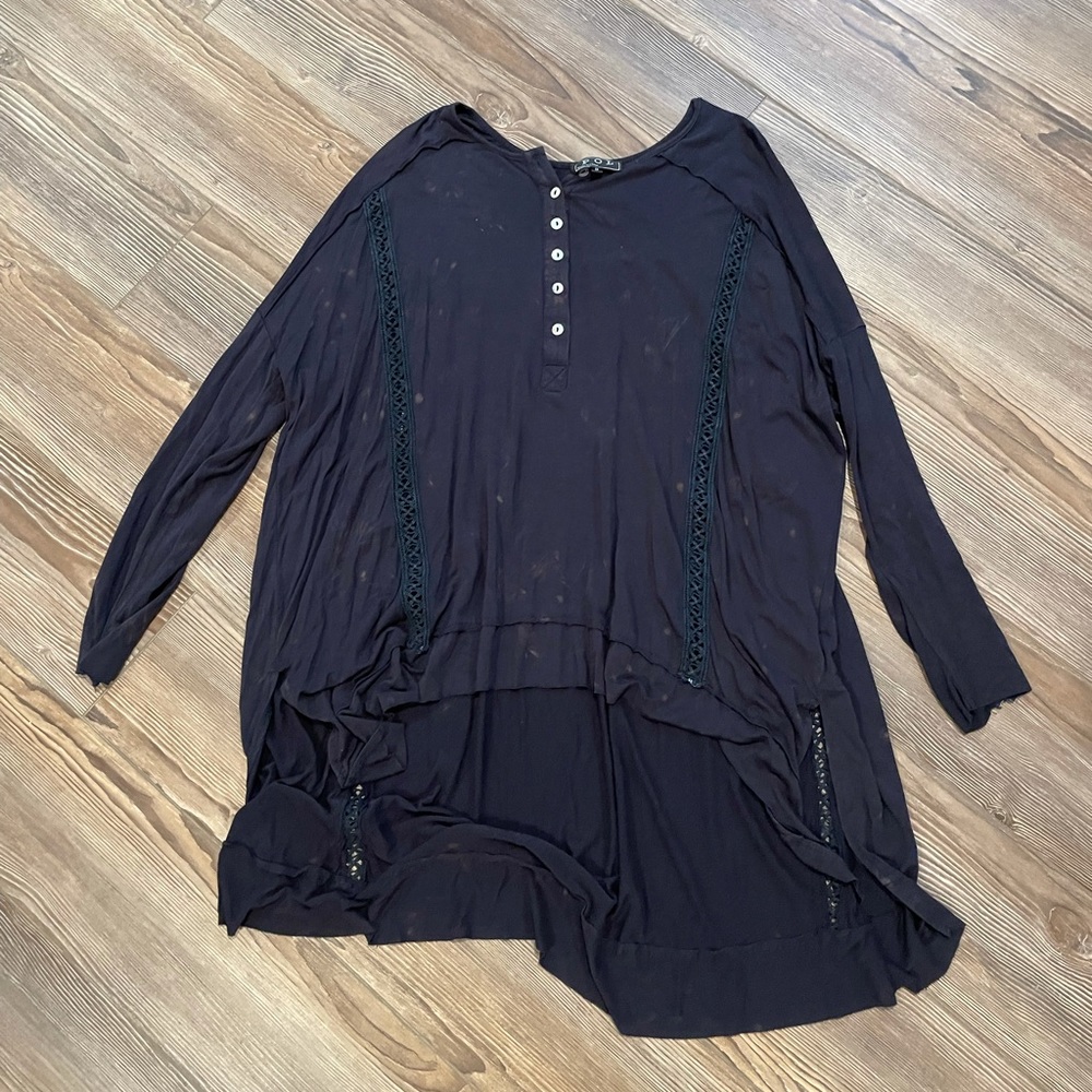 POL shirt - size small